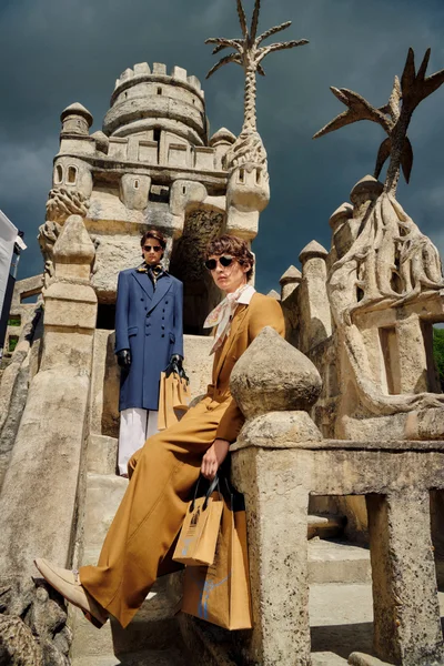 Look 5
